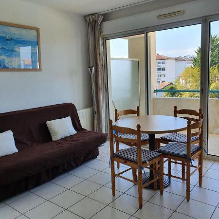 Appartement Golf Et Nivelle Avec Piscine Et Parking Ciboure Exterior photo
